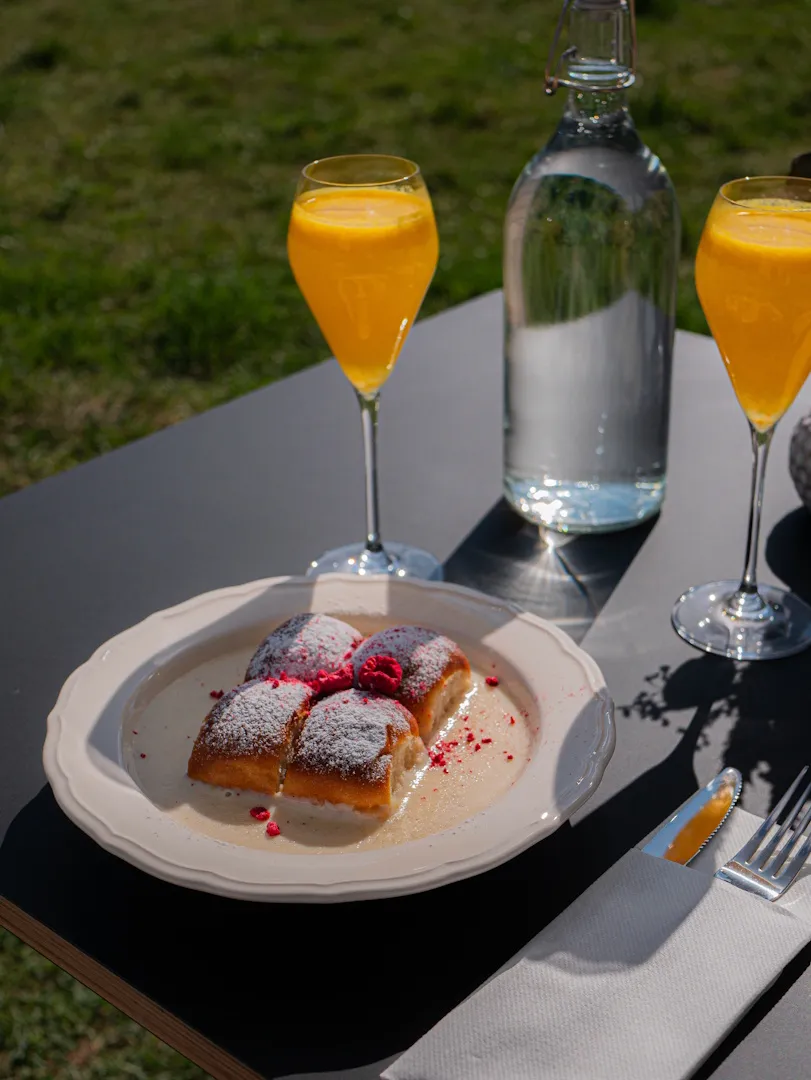 Sweet Buns and Drinks Outdoor
